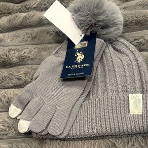 U.S. Polo Assn. Light Gray Knit Hat and Glove Set